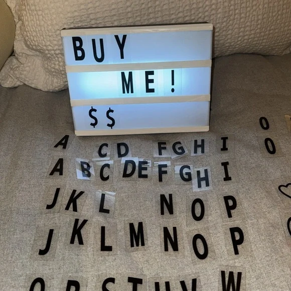 Light Box USB Charger Included - Picture 2 of 14